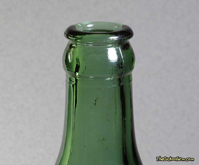 Old Perrier Water Bottle topt