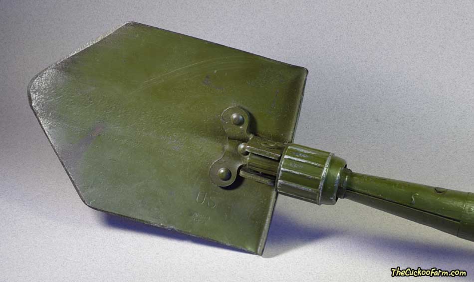 US WWII M-1943 Entrenching Tool